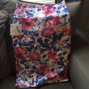 LulaRoe S Cassy skirt